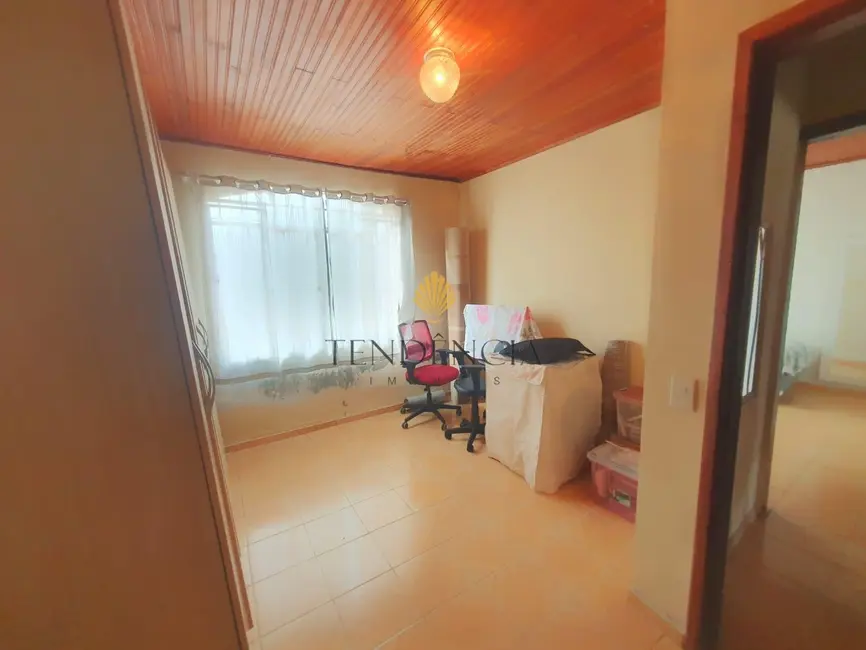 Foto 7 de Casa com 5 quartos à venda, 95m2 em São Braz, Curitiba - PR