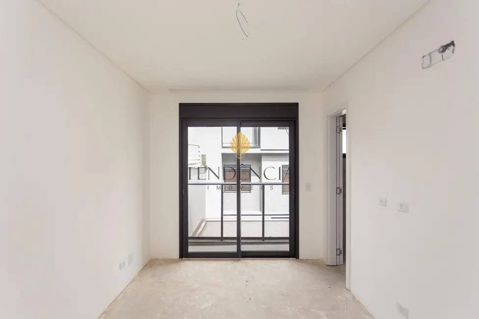 Sobrado com 3 quartos à venda, 119m2 em Pilarzinho, Curitiba - PR - imagem 9 Foto 9 de Sobrado com 3 quartos à venda, 119m2 em Pilarzinho, Curitiba - PR