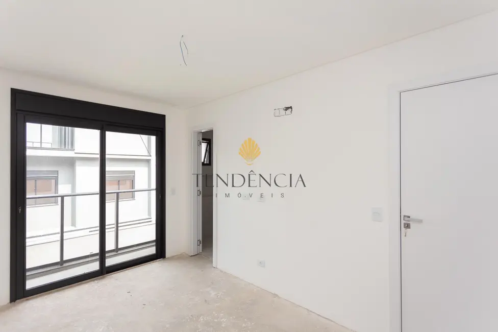 Sobrado com 3 quartos à venda, 119m2 em Pilarzinho, Curitiba - PR - imagem 8 Foto 8 de Sobrado com 3 quartos à venda, 119m2 em Pilarzinho, Curitiba - PR