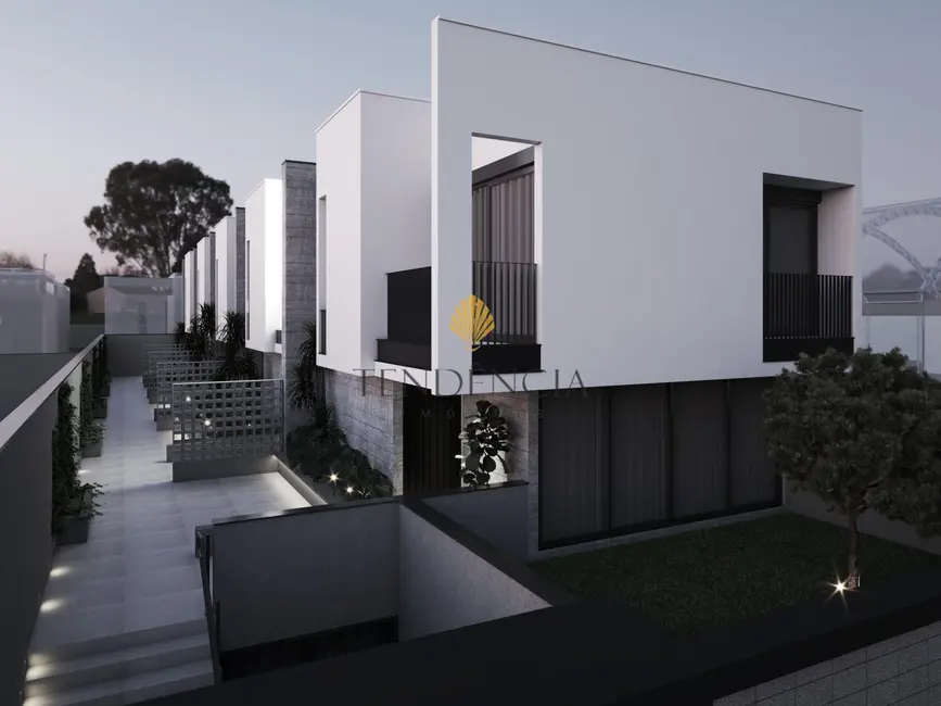 Sobrado com 3 quartos à venda, 142m2 em São Braz, Curitiba - PR - imagem 8 Foto 8 de Sobrado com 3 quartos à venda, 142m2 em São Braz, Curitiba - PR