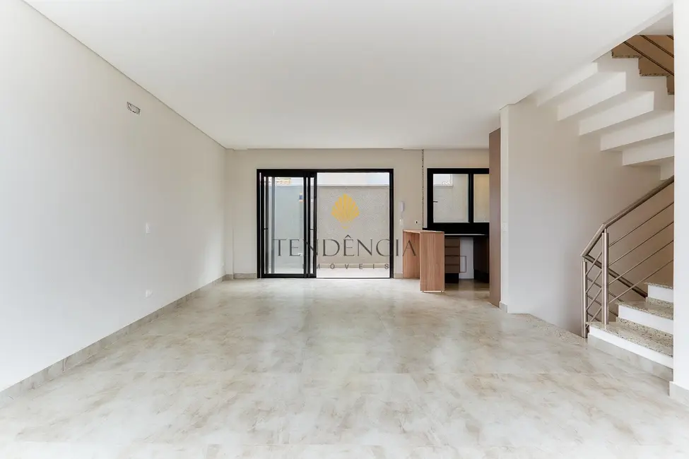 Foto 3 de Sobrado com 3 quartos à venda, 190m2 em Santa Felicidade, Curitiba - PR