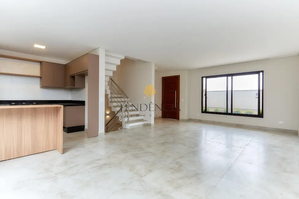 Foto 1 de Sobrado com 3 quartos à venda, 190m2 em Santa Felicidade, Curitiba - PR