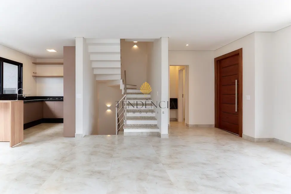 Foto 5 de Sobrado com 3 quartos à venda, 190m2 em Santa Felicidade, Curitiba - PR