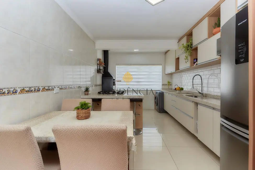 Apartamento com 3 quartos à venda, 68m2 em Ipê, Sao Jose Dos Pinhais - PR - imagem 6 Foto 6 de Apartamento com 3 quartos à venda, 68m2 em Ipê, Sao Jose Dos Pinhais - PR