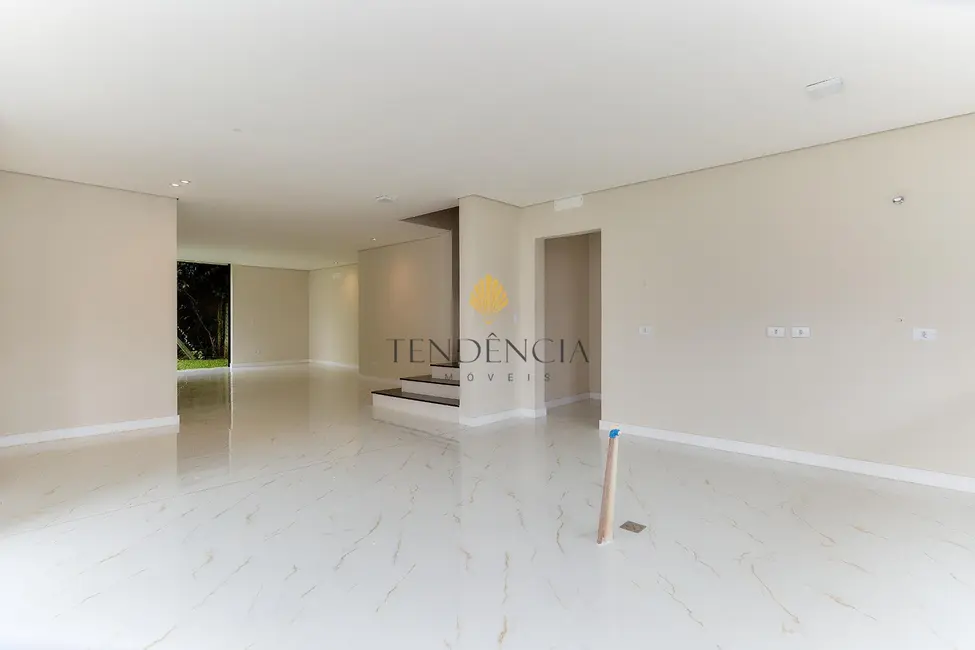 Foto 5 de Casa com 3 quartos à venda, 396m2 em Campo Comprido, Curitiba - PR