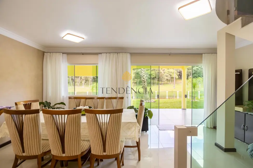 Chácara com 8 quartos à venda, 800m2 em Sao Jose Dos Pinhais - PR - imagem 8 Foto 8 de Chácara com 8 quartos à venda, 800m2 em Sao Jose Dos Pinhais - PR