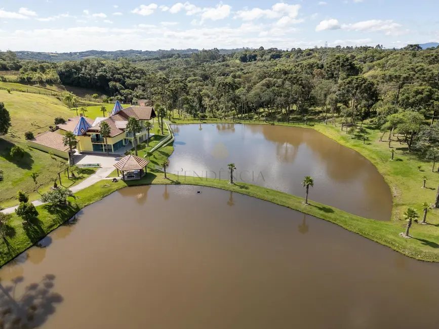 Foto 1 de Chácara com 8 quartos à venda, 800m2 em Sao Jose Dos Pinhais - PR