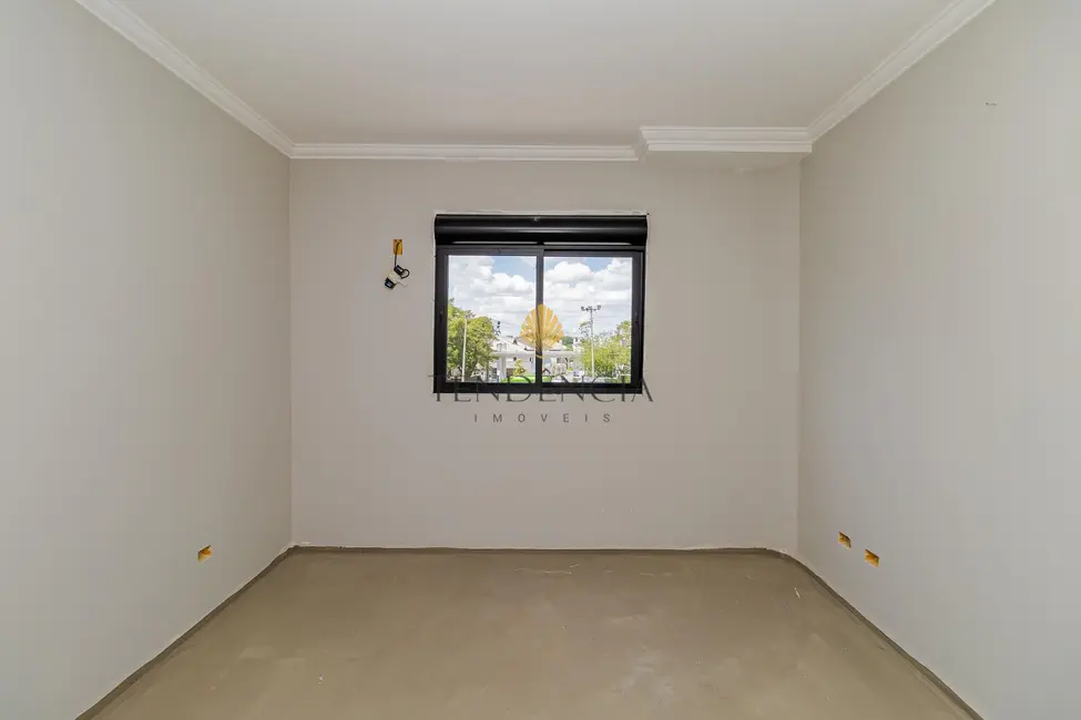 Sobrado com 3 quartos à venda, 135m2 em São Braz, Curitiba - PR - imagem 7 Foto 7 de Sobrado com 3 quartos à venda, 135m2 em São Braz, Curitiba - PR