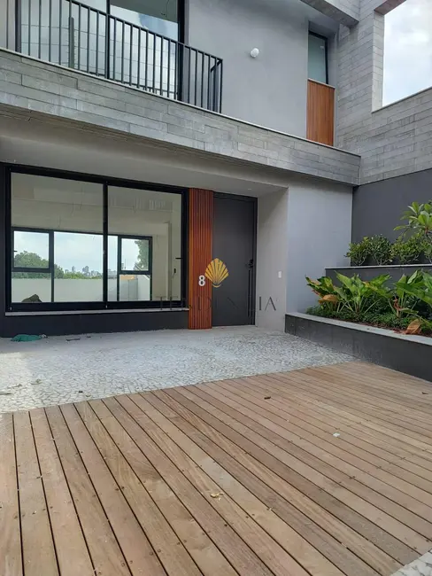 Casa com 3 quartos à venda, 204m2 em Bom Retiro, Curitiba - PR - imagem 4 Foto 4 de Casa com 3 quartos à venda, 204m2 em Bom Retiro, Curitiba - PR