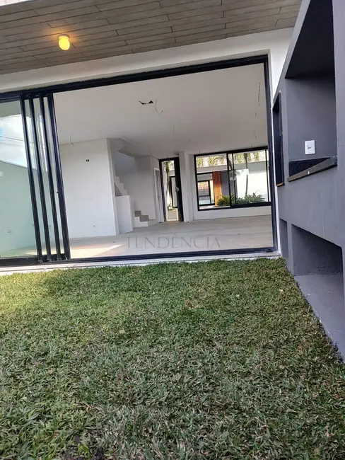 Casa com 3 quartos à venda, 204m2 em Bom Retiro, Curitiba - PR - imagem 6 Foto 6 de Casa com 3 quartos à venda, 204m2 em Bom Retiro, Curitiba - PR