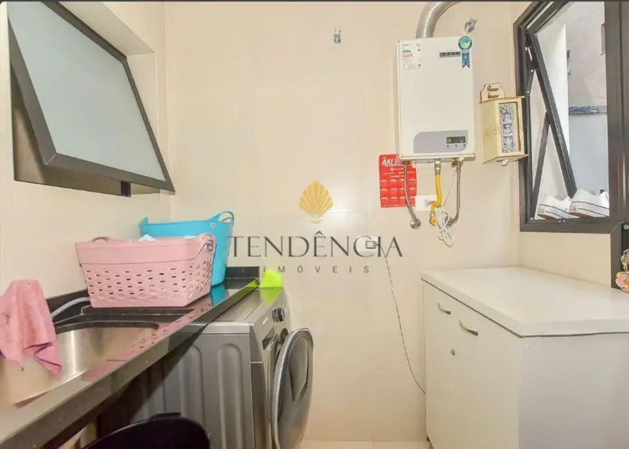 Foto 8 de Casa com 3 quartos à venda, 204m2 em Pinheirinho, Curitiba - PR