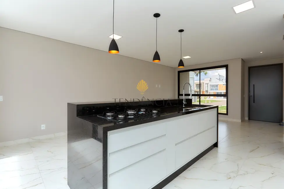 Foto 8 de Casa com 3 quartos à venda, 252m2 em Pinheirinho, Curitiba - PR