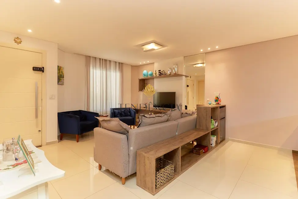 Foto 4 de Sobrado com 4 quartos à venda, 205m2 em Santo Inácio, Curitiba - PR