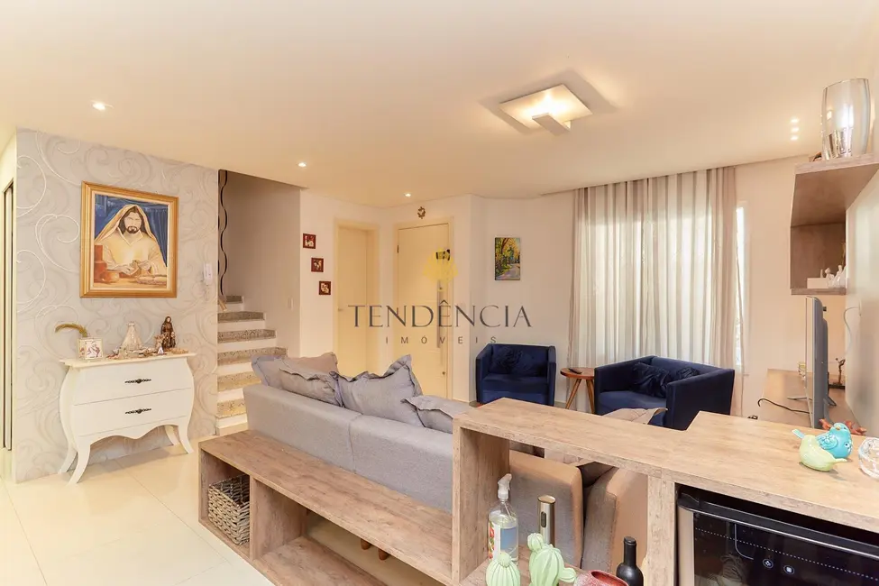 Foto 8 de Sobrado com 4 quartos à venda, 205m2 em Santo Inácio, Curitiba - PR