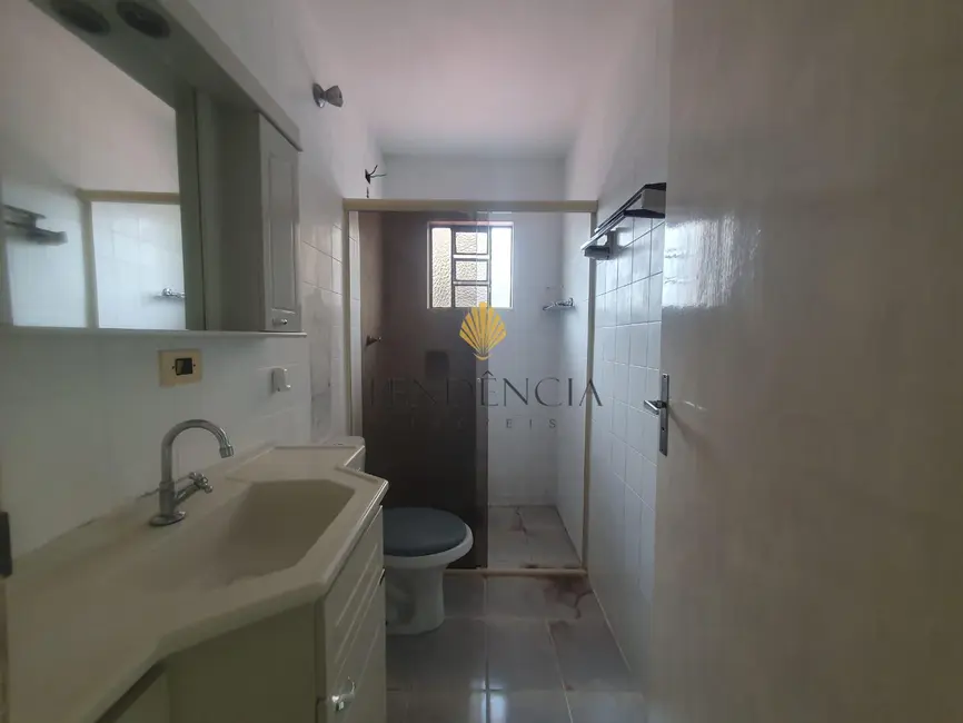 Casa com 3 quartos à venda, 130m2 em São Braz, Curitiba - PR - imagem 5 Foto 5 de Casa com 3 quartos à venda, 130m2 em São Braz, Curitiba - PR