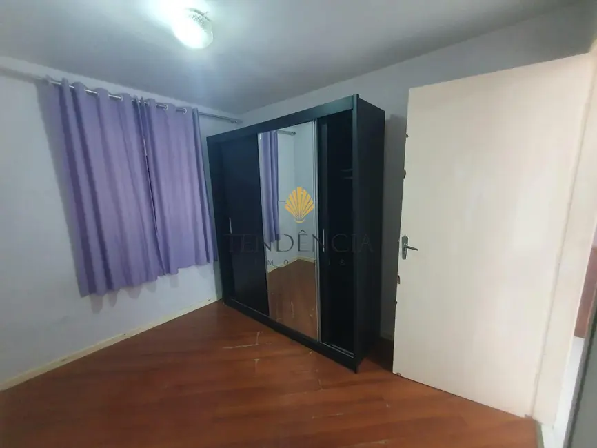 Casa com 3 quartos à venda, 130m2 em São Braz, Curitiba - PR - imagem 4 Foto 4 de Casa com 3 quartos à venda, 130m2 em São Braz, Curitiba - PR