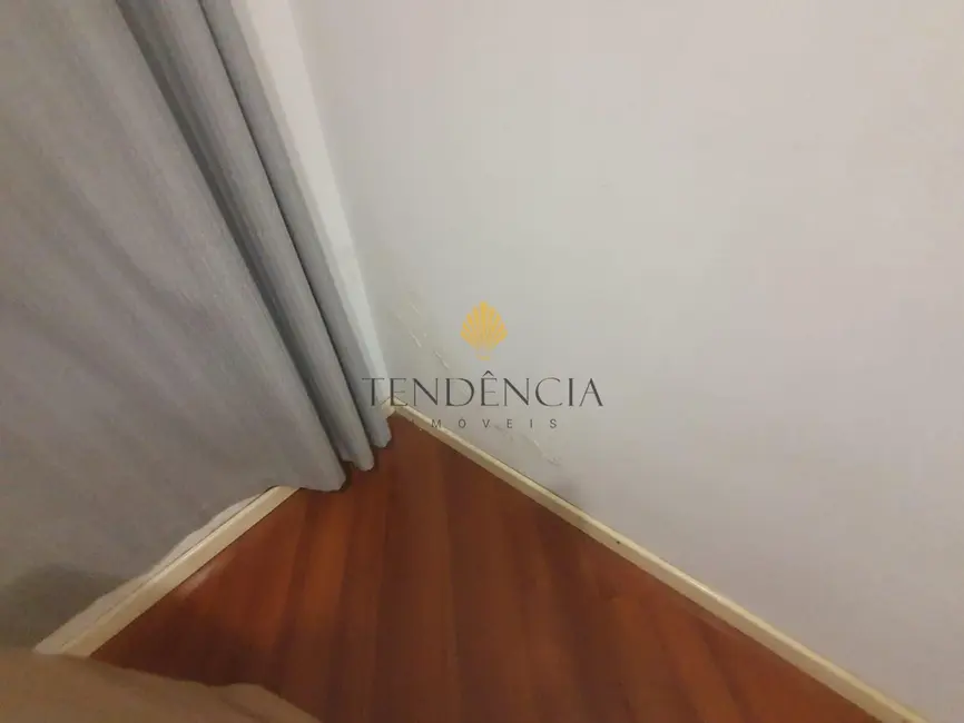 Casa com 3 quartos à venda, 130m2 em São Braz, Curitiba - PR - imagem 8 Foto 8 de Casa com 3 quartos à venda, 130m2 em São Braz, Curitiba - PR