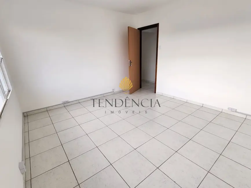 Foto 3 de Sala Comercial para alugar, 18m2 em São Braz, Curitiba - PR
