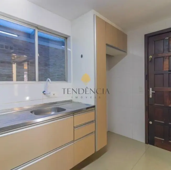 Sobrado com 3 quartos à venda, 130m2 em Boqueirão, Curitiba - PR - imagem 8 Foto 8 de Sobrado com 3 quartos à venda, 130m2 em Boqueirão, Curitiba - PR