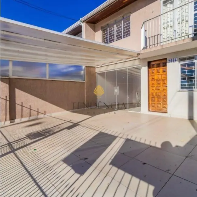 Foto 1 de Sobrado com 3 quartos à venda, 130m2 em Boqueirão, Curitiba - PR