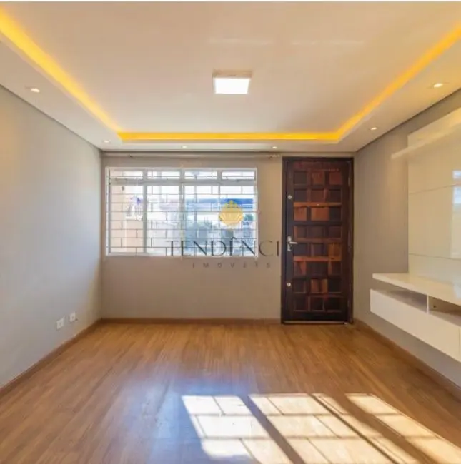 Sobrado com 3 quartos à venda, 130m2 em Boqueirão, Curitiba - PR - imagem 3 Foto 3 de Sobrado com 3 quartos à venda, 130m2 em Boqueirão, Curitiba - PR