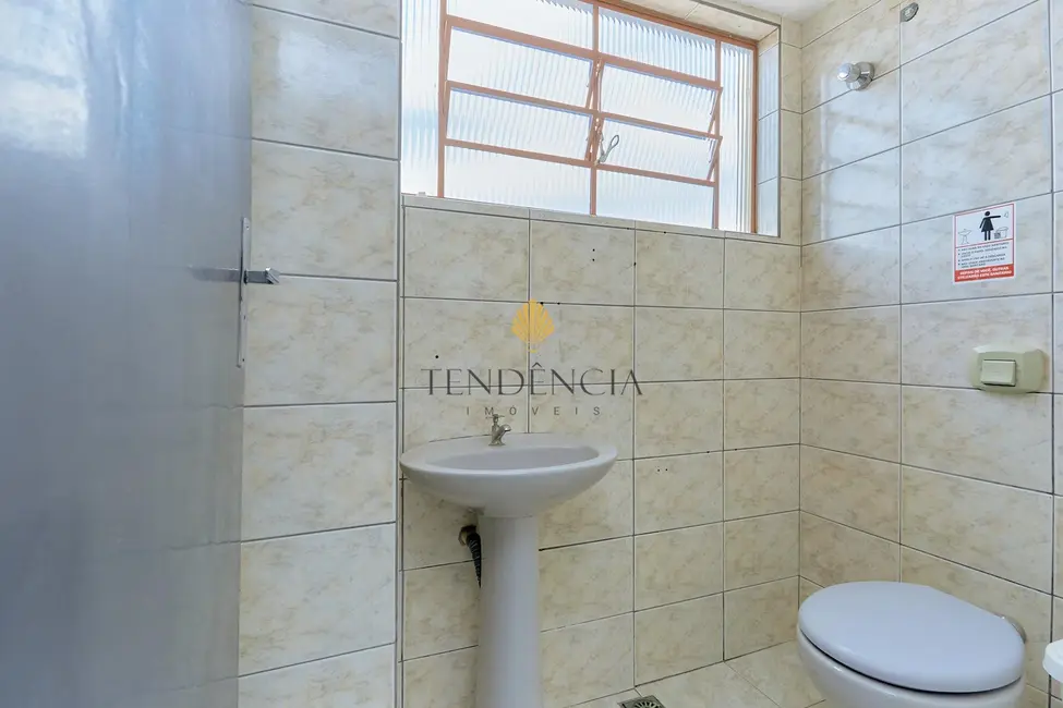 Sala Comercial para alugar, 90m2 em Santa Quitéria, Curitiba - PR - imagem 4 Foto 4 de Sala Comercial para alugar, 90m2 em Santa Quitéria, Curitiba - PR