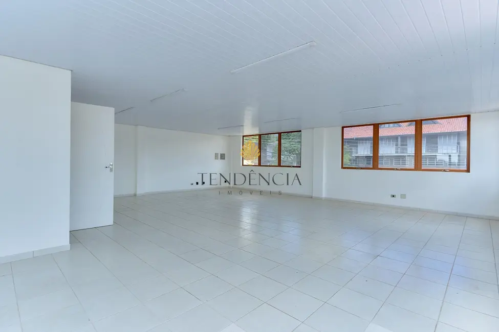 Sala Comercial para alugar, 90m2 em Santa Quitéria, Curitiba - PR - imagem 3 Foto 3 de Sala Comercial para alugar, 90m2 em Santa Quitéria, Curitiba - PR
