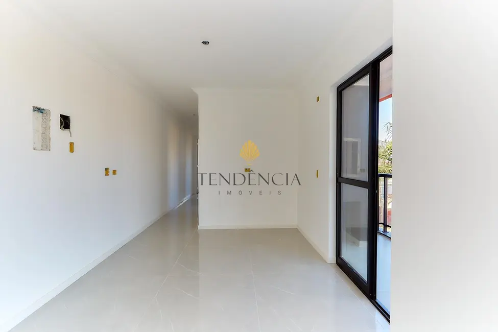 Foto 3 de Apartamento com 3 quartos à venda, 68m2 em Sao Jose Dos Pinhais - PR