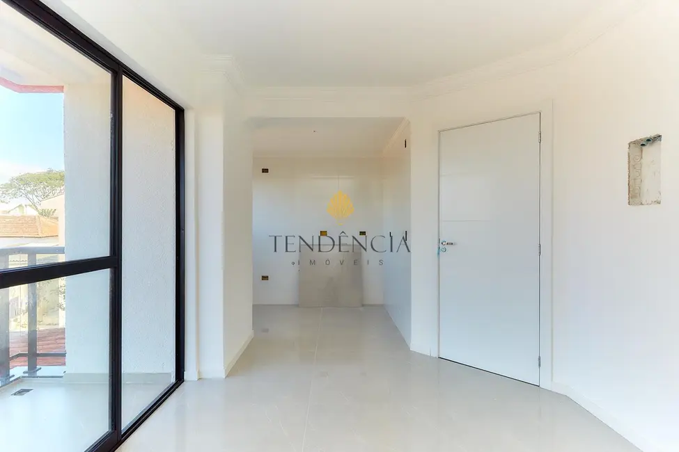 Foto 2 de Apartamento com 3 quartos à venda, 68m2 em Sao Jose Dos Pinhais - PR
