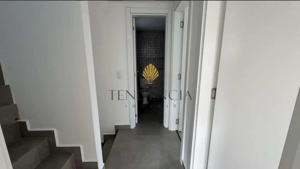 Foto 6 de Sobrado com 3 quartos à venda, 100m2 em Xaxim, Curitiba - PR