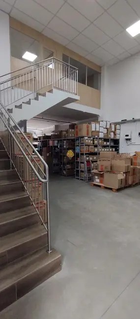 Armazém / Galpão à venda, 300m2 em Capão Raso, Curitiba - PR - imagem 4 Foto 4 de Armazém / Galpão à venda, 300m2 em Capão Raso, Curitiba - PR