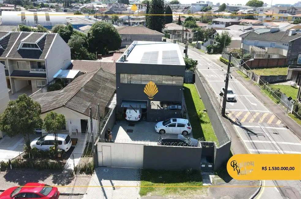 Foto 1 de Armazém / Galpão à venda, 300m2 em Capão Raso, Curitiba - PR