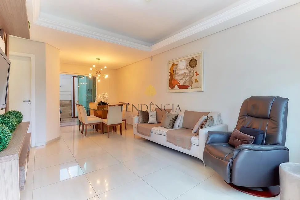 Foto 4 de Sobrado com 3 quartos à venda, 181m2 em Santa Felicidade, Curitiba - PR