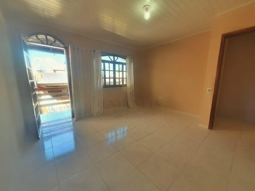 Foto 2 de Apartamento com 1 quarto para alugar, 41m2 em Jardim Guarany, Campo Largo - PR