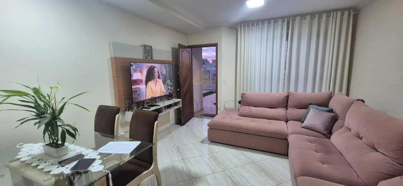 Foto 2 de Sobrado com 3 quartos à venda, 128m2 em Pinheirinho, Curitiba - PR