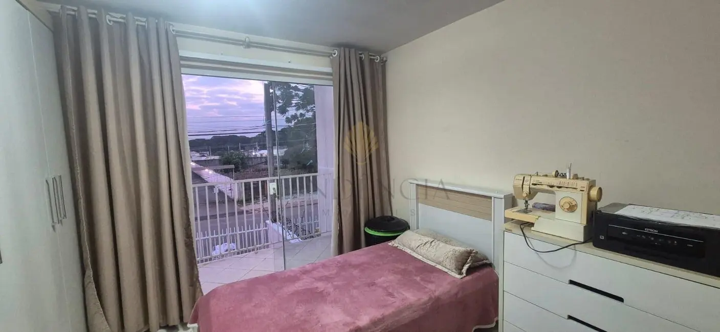 Foto 6 de Sobrado com 3 quartos à venda, 128m2 em Pinheirinho, Curitiba - PR