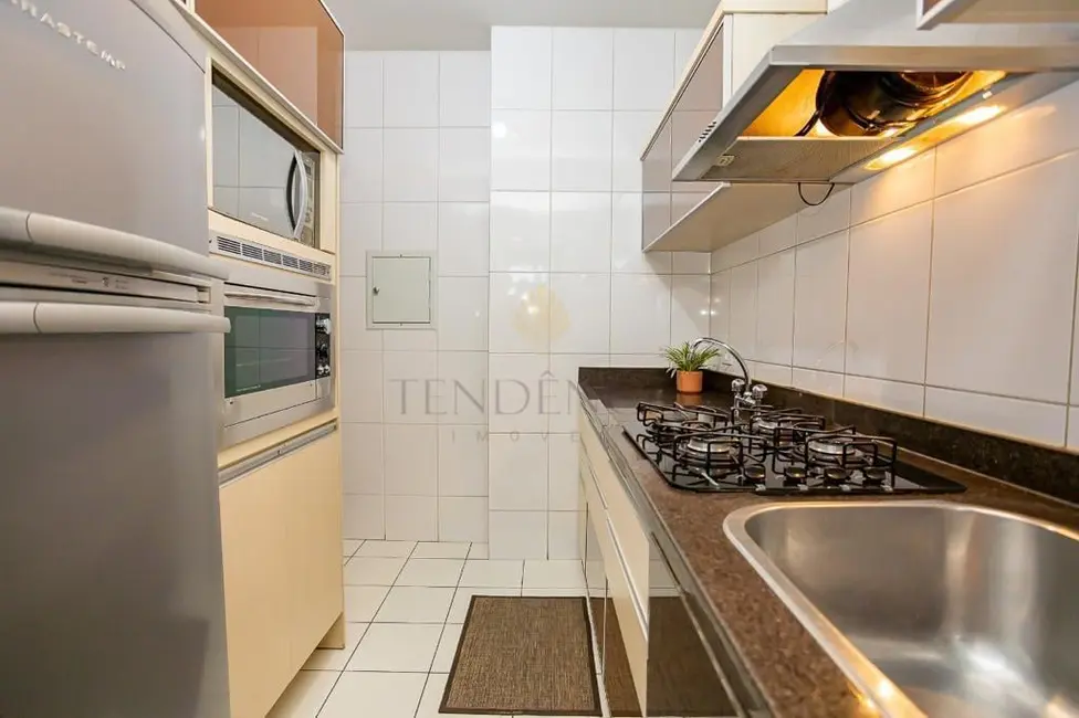 Foto 9 de Apartamento com 3 quartos à venda, 59m2 em Novo Mundo, Curitiba - PR
