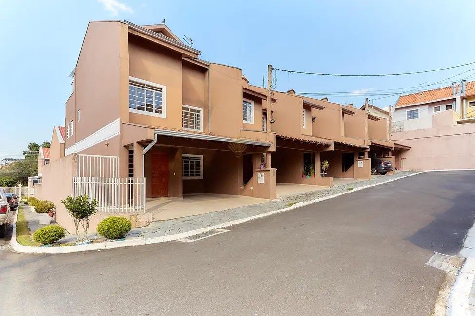 Sobrado com 3 quartos à venda, 110m2 em Boqueirão, Curitiba - PR - imagem 1 Foto 1 de Sobrado com 3 quartos à venda, 110m2 em Boqueirão, Curitiba - PR