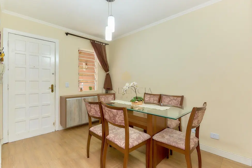 Sobrado com 3 quartos à venda, 110m2 em Boqueirão, Curitiba - PR - imagem 6 Foto 6 de Sobrado com 3 quartos à venda, 110m2 em Boqueirão, Curitiba - PR