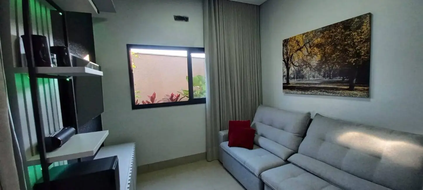 Casa com 3 quartos à venda, 150m2 em Residencial Interlagos, Rio Verde - GO - imagem 6 Foto 6 de Casa com 3 quartos à venda, 150m2 em Residencial Interlagos, Rio Verde - GO