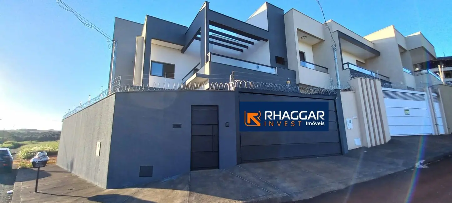 Casa com 3 quartos à venda, 150m2 em Residencial Interlagos, Rio Verde - GO - imagem 1 Foto 1 de Casa com 3 quartos à venda, 150m2 em Residencial Interlagos, Rio Verde - GO