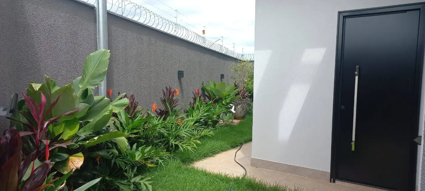 Casa com 3 quartos à venda, 150m2 em Residencial Interlagos, Rio Verde - GO - imagem 9 Foto 9 de Casa com 3 quartos à venda, 150m2 em Residencial Interlagos, Rio Verde - GO