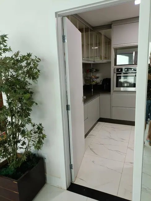 Casa com 4 quartos à venda, 400m2 em Setor Habitacional Vicente Pires, Brasilia - DF - imagem 8 Foto 8 de Casa com 4 quartos à venda, 400m2 em Setor Habitacional Vicente Pires, Brasilia - DF