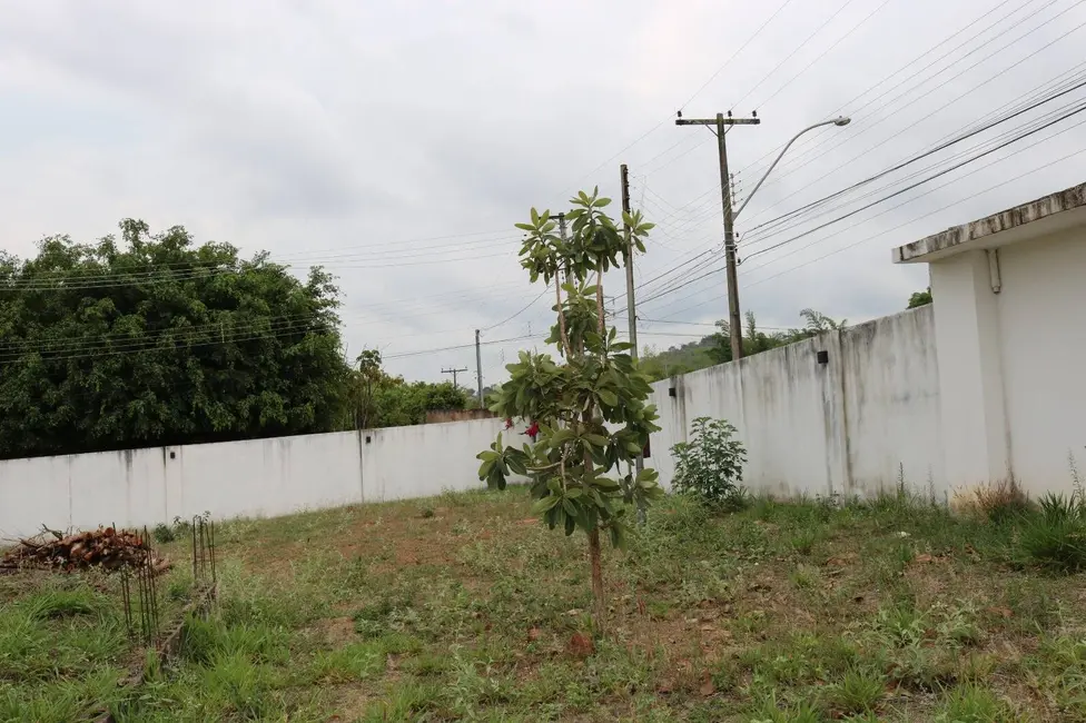 Casa com 6 quartos à venda, 230m2 em Setor de Mansões do Lago Norte, Brasilia - DF - imagem 4 Foto 4 de Casa com 6 quartos à venda, 230m2 em Setor de Mansões do Lago Norte, Brasilia - DF