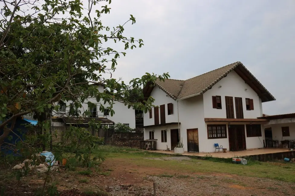 Casa com 6 quartos à venda, 230m2 em Setor de Mansões do Lago Norte, Brasilia - DF - imagem 3 Foto 3 de Casa com 6 quartos à venda, 230m2 em Setor de Mansões do Lago Norte, Brasilia - DF