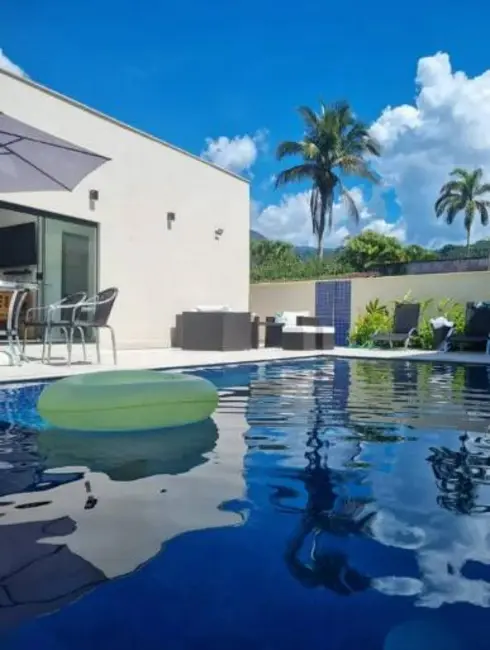 Foto 2 de Casa com 6 quartos à venda, 500m2 em Frade (Cunhambebe), Angra Dos Reis - RJ