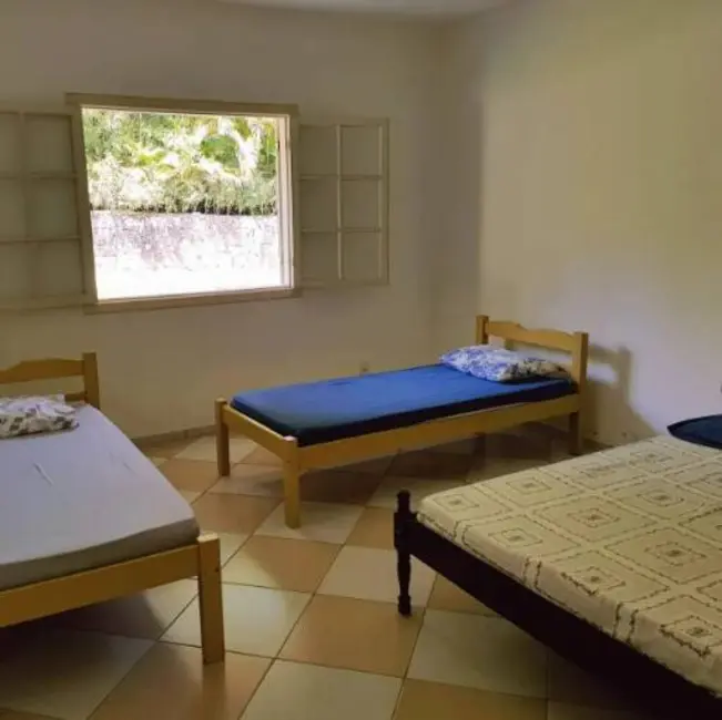 Foto 8 de Casa com 5 quartos à venda, 2000m2 em Praia Vermelha (Mambucaba), Angra Dos Reis - RJ