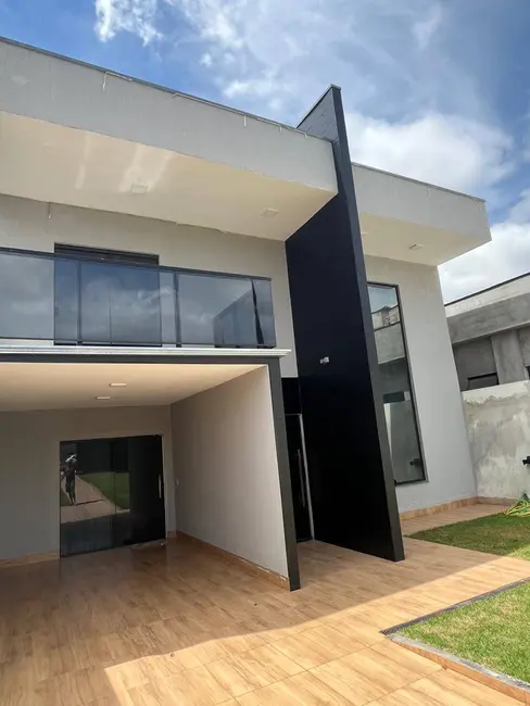 Foto 2 de Casa de Condomínio com 4 quartos à venda, 625m2 em Condomínio Privê Lucena Roriz (Ceilândia), Brasilia - DF