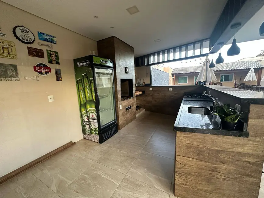 Casa de Condomínio com 3 quartos à venda, 400m2 em Setor Habitacional Vicente Pires, Brasilia - DF - imagem 5 Foto 5 de Casa de Condomínio com 3 quartos à venda, 400m2 em Setor Habitacional Vicente Pires, Brasilia - DF