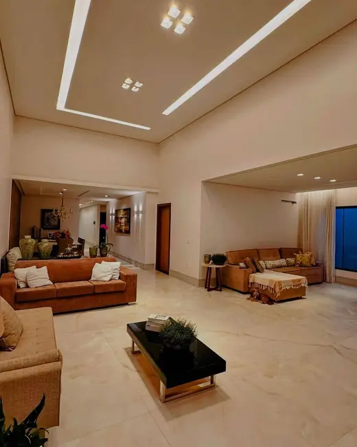 Casa com 3 quartos à venda, 450m2 em Setor Habitacional Vicente Pires, Brasilia - DF - imagem 6 Foto 6 de Casa com 3 quartos à venda, 450m2 em Setor Habitacional Vicente Pires, Brasilia - DF